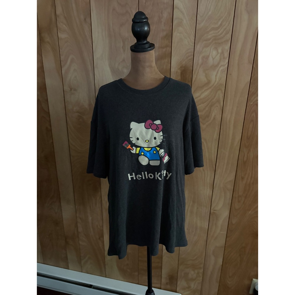 Hello Kitty x2st collection Gray Graphic T-Shirt Oversized Women Short‎ Sleeve L